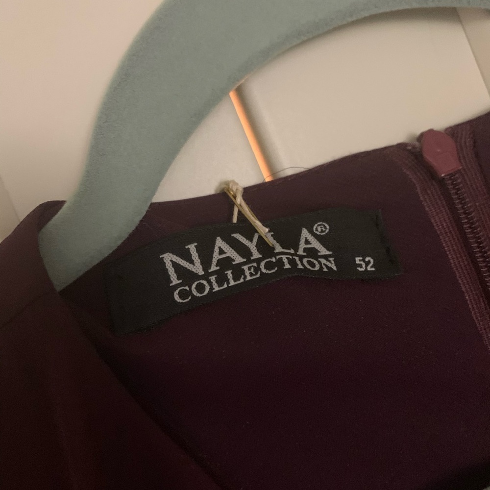 Gown - Picture 3 of 4